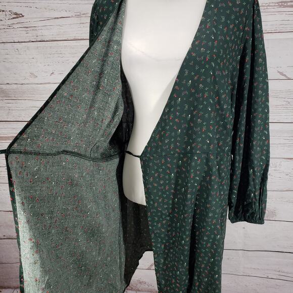 Old Navy New Women's Green Mini Floral Rayon Wrap Dress Size XXL - Picture 3 of 14